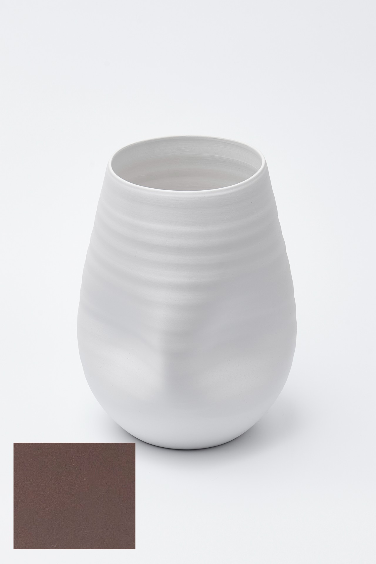 Celtic dented vase L – dark brown